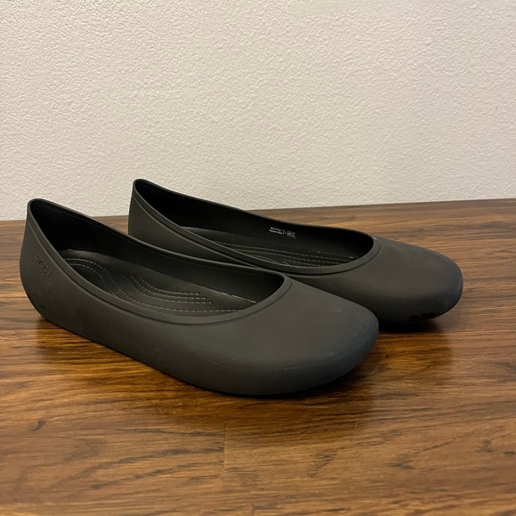 Crocs Black Brooklyn Flat size 10 - Picture 2 of 8